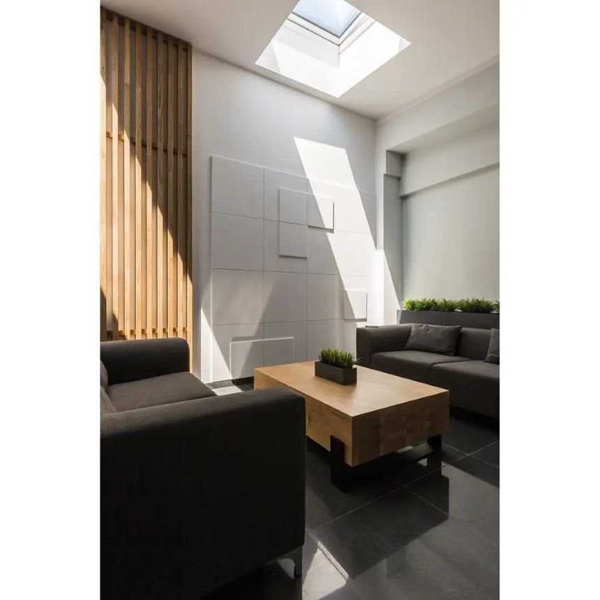 Fenêtre plane ouverture électrique pour toit plat DEG double vitrage P2 Secure - 90 cm x 90 cm