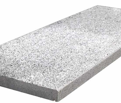 Vignette Marche en granit gris OXFORD PEARL, bord droit chanfreiné, aspect flammé brossé, 35 cm x 100 cm x 3 cm