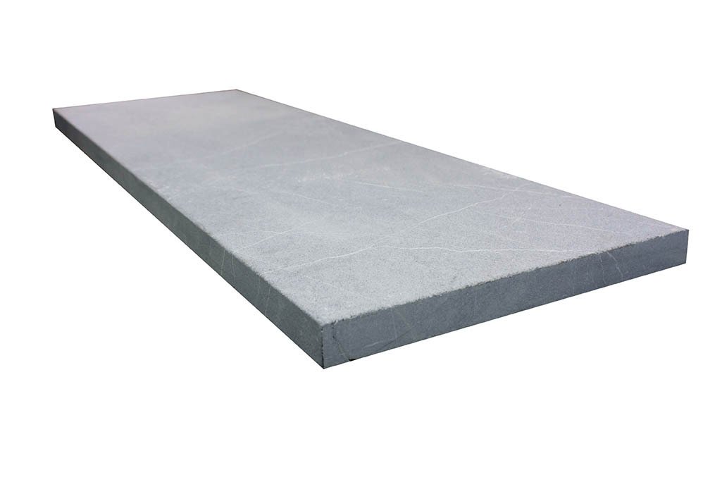 Margelle de piscine en marbre NOBILY GREY, bords droits, surface sablée, 33 cm x 100 cm x 3,2 cm