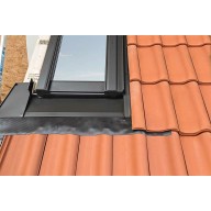 Raccord de toiture pour fenêtre ROTO Q avec bloc isolant, tuiles mécaniques, pose encastrée - 55 cm x 78 cm