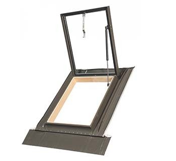 Tabatière WGI-S 46 cm x 55 cm, ardoises, toit incliné