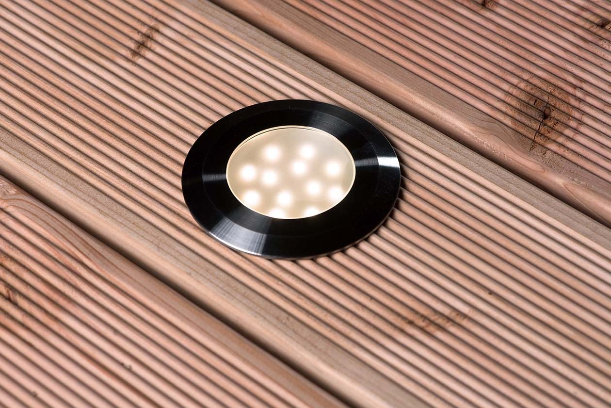 Spot Gavia étanche avec commutation entre lumière blanche ou blanche chaude