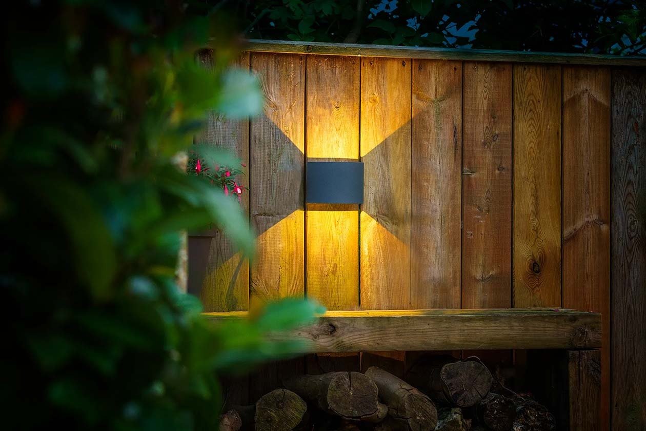 Applique murale Goura couleur anthracite 250 lumen