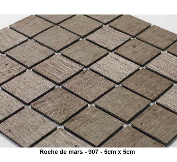 Mosaique pierre naturelle , Roche de mars , carreaux de 5 cm, rouleau de 1 m x 50 cm
