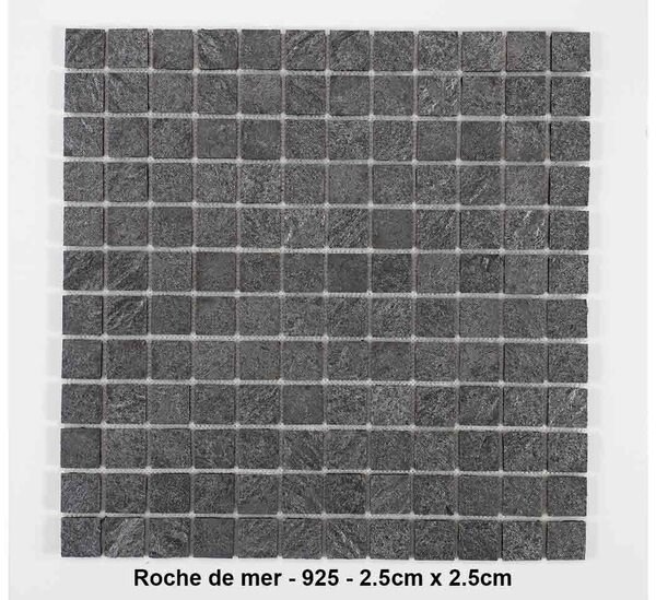 Mosaique pierre naturelle , Roche de mer , carreaux de 2.5 cm, rouleau de 30 cm x 30 cm