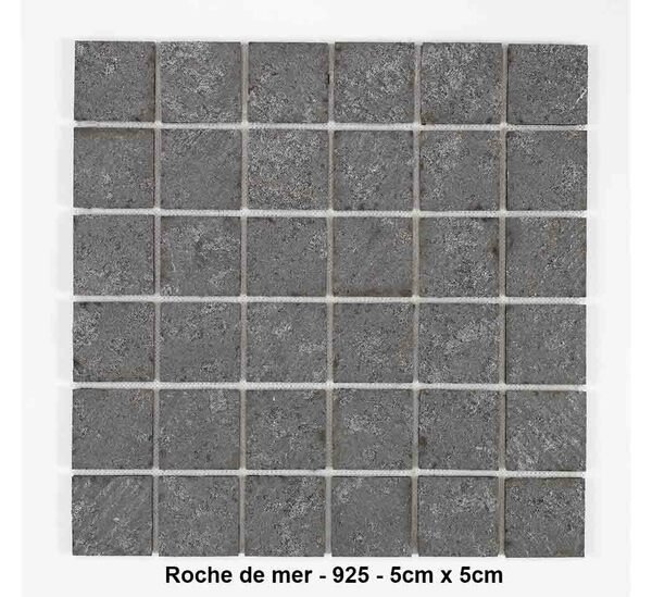 Mosaique pierre naturelle , Roche de mer , carreaux de 5 cm, rouleau de 30 cm x 30 cm