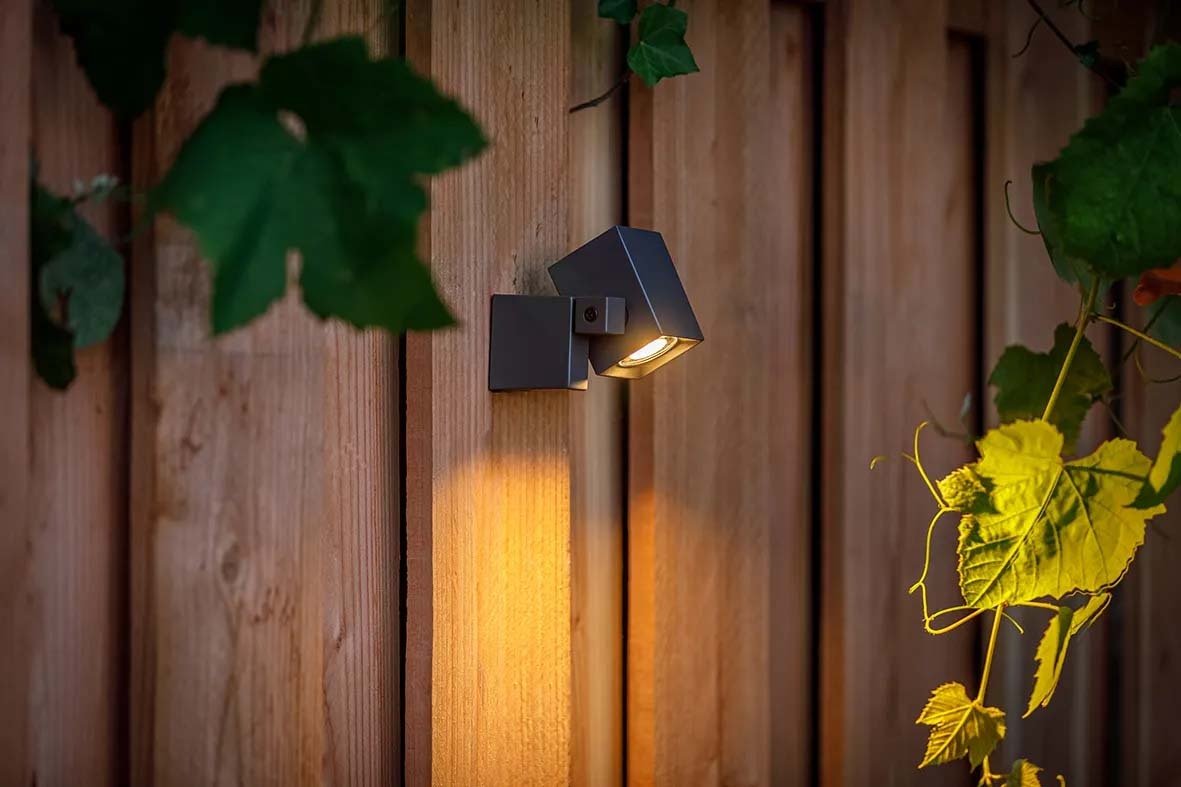 Spot Nano aluminium gris foncé 120 lumen