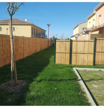 Vignette Kit grillage rigide gris 20 ml, à sceller, fil de 5/5 mm, haut. 1.78 m, avec soubassement béton et occultation bois