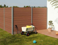 Kit clôture composite complet  de départ/fin hauteur 1,80 m, largeur 1,50 m - couleur redwood, poteaux à sceller