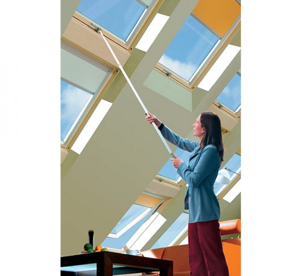 Perche telescopique stores et Fenêtre