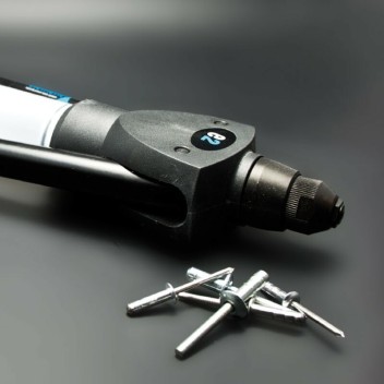 Vignette Pince à riveter prémium rivet 6.4 avec transmission démultipliée