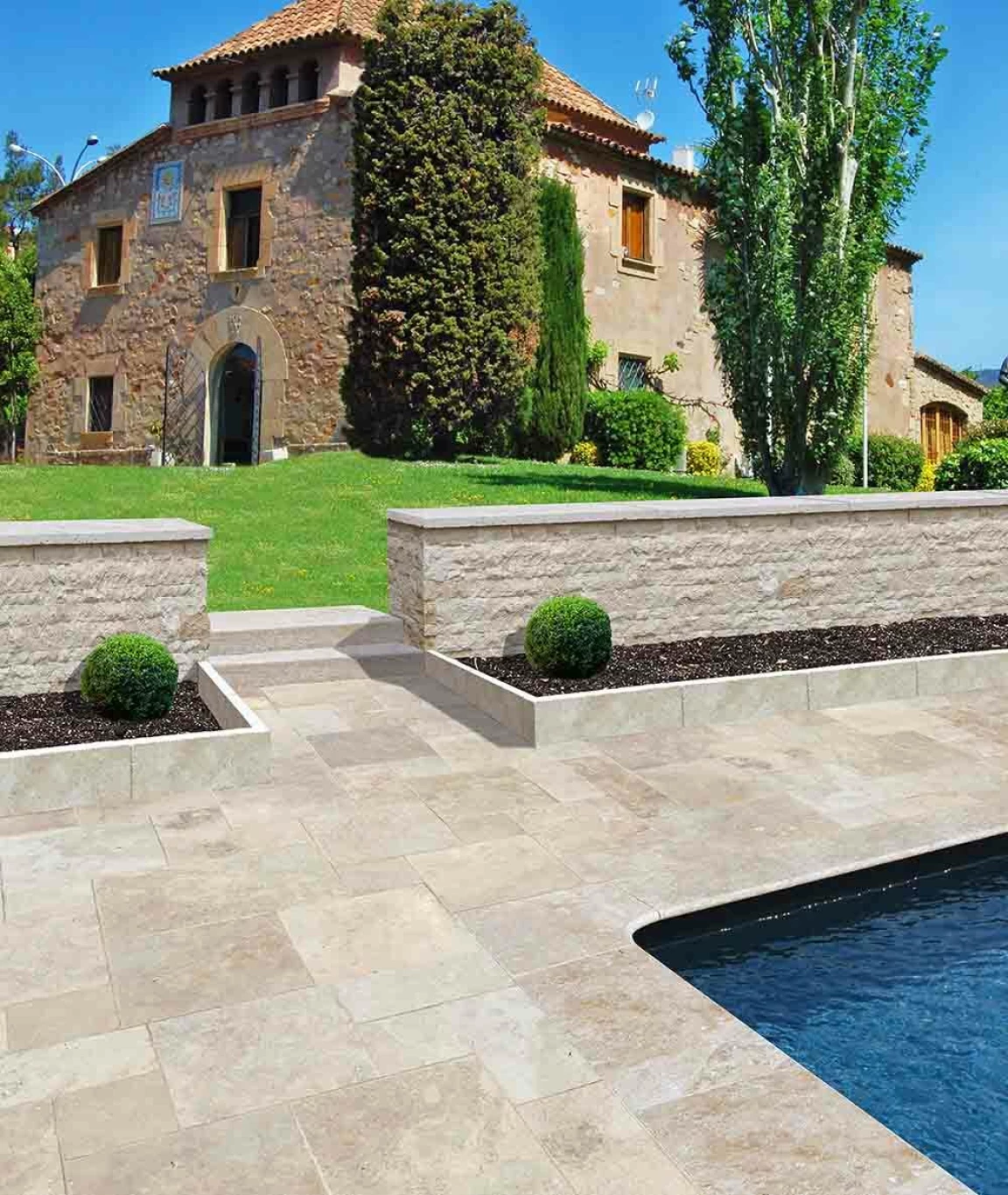Dalle Provenza, pierre naturelle travertin 60 x 40 pour terrasse