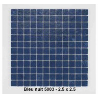 Mosaique texturée bleue nuit , carreaux de 2.5 cm, rouleau de 30 cm x 30 cm