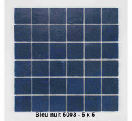 Mosaique texturée bleue nuit , carreaux de 5 , rouleau de 30 cm x 30 cm