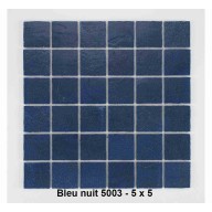 Mosaique texturée bleue nuit , carreaux de 5 cm, rouleau de 30 cm x 30 cm