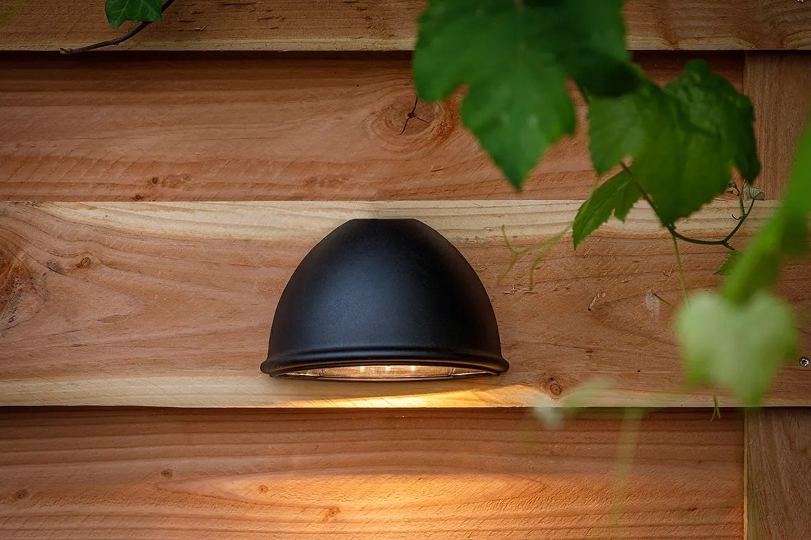 Lampe murale forme demi-lune Boaz couleur Noire