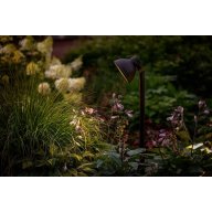 Lampadaire Dax couleur noire à angle d'éclairage 15° et tête réglable