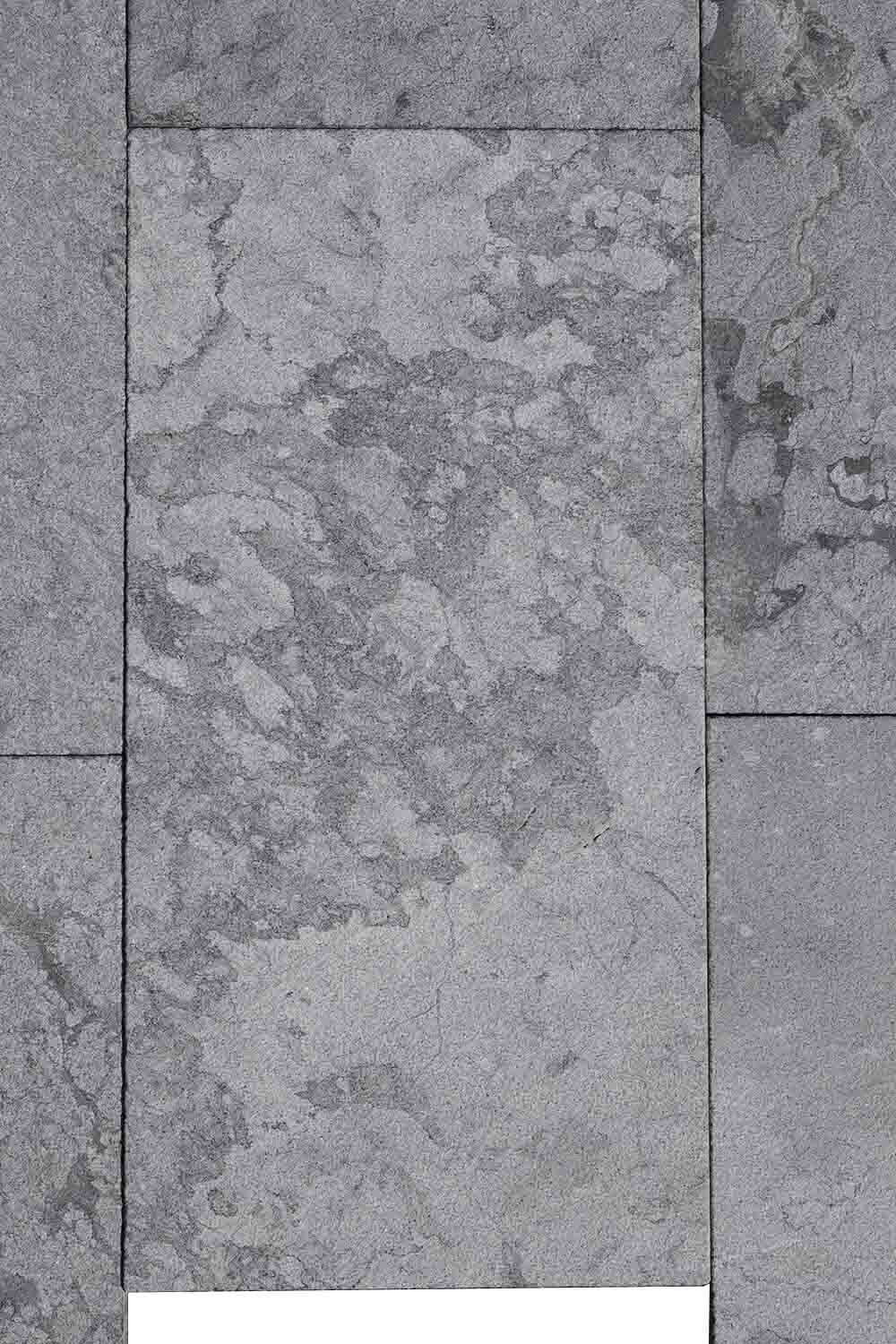 Dalles en marbre NOBILY GREY, bords sciés, surface sablée, 30,5 cm x 61 cm x 1,2 cm - PALETTE COMPLETE