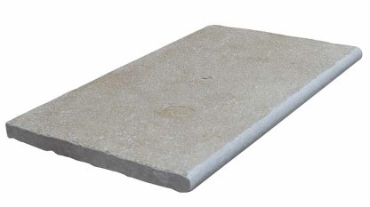 Vignette Margelle de piscine ou couvertine PONDICHERY en pierre naturelle calcaire d'Inde, 1 bord demi-rond, bords adoucis, surface vieillie, 35 cm x 60 cm x 3 cm