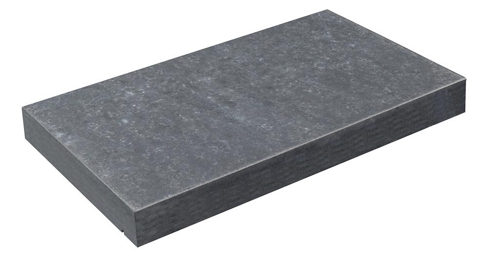 Margelle de piscine CARBON en basalte, bord droit chanfreiné, surface flammée brossée, 35 cm x 60 cm x 5 cm