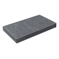 Margelle de piscine CARBON en basalte, bord droit chanfreiné, surface flammée brossée, 35 cm x 60 cm x 5 cm