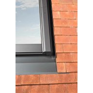 Raccord de toiture pour fenêtre ROTO Q avec bloc isolant, petites tuiles plates - 94 cm x 118 cm