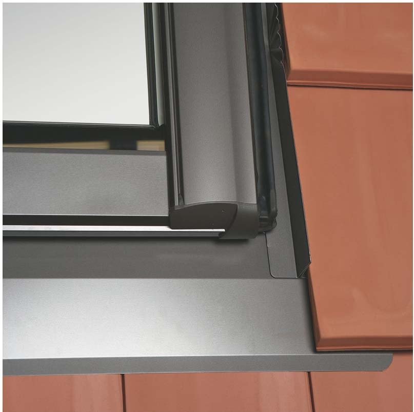 Raccord de toiture pour Designo avec bloc isolant tuiles plates mécaniques - 78 cm x 118 cm
