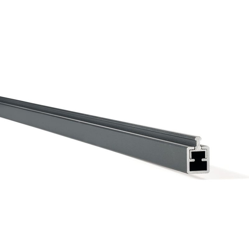 Lisse de finition basse anthracite pour clôture avec poteau aluminium