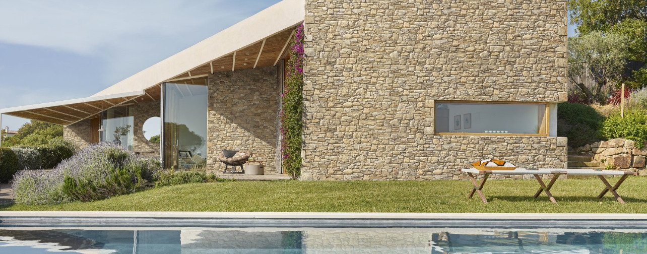 Parement Roca ton bronze sur treillis