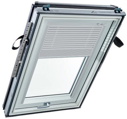 Store vénitien manuel - blanc, glissières alu - pour fenêtre ROTO Q - 55 cm x 98 cm