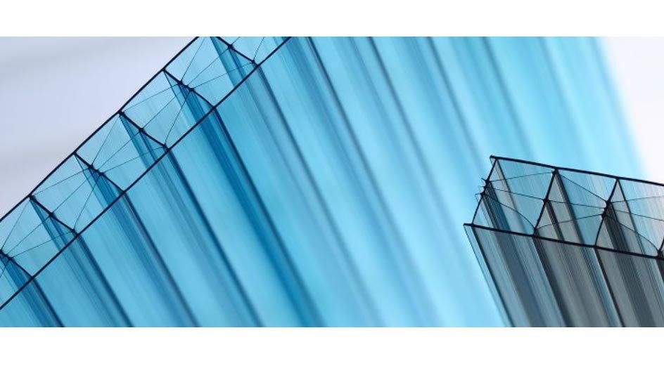 Plaque de polycarbonate traitée antiUV 2 faces, alvéolaire blanc ép